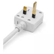 صورة الفنار توصيلة كهربائية بأربع مقابس، قدرة 13 أمبير، بطول 5 أمتار، باللون الأبيض